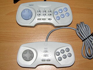 アーケードパッド６とPC-FXパッドの比較