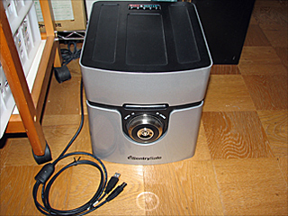 耐火防水USBポート付メディア保管庫