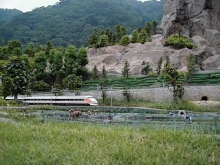 �X�y�[�V�A