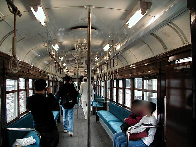 クモハ40054車内