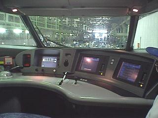 �i�q�����{E2�n�^�]��