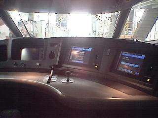 �i�q�����{E4�n�^�]��