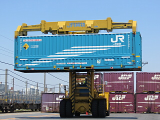 24t�g�b�v���t�^�[