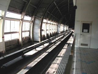 �V�F���^�[��