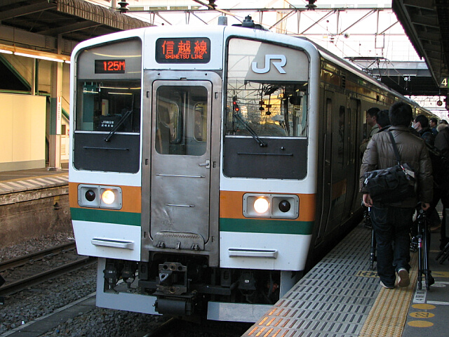 211系1000番台電車