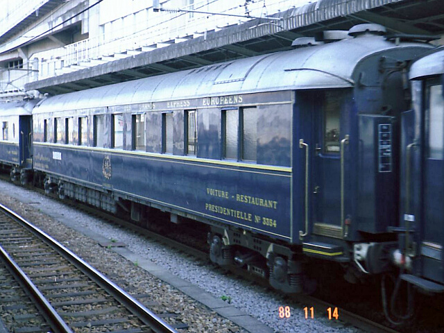 �I���G���g�}�s�H����