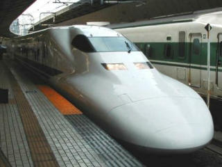 �i�q���C700�n�d��