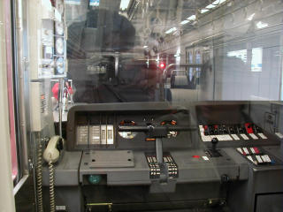 ���l�}�s600�`�d�Ԃ̉^�]��