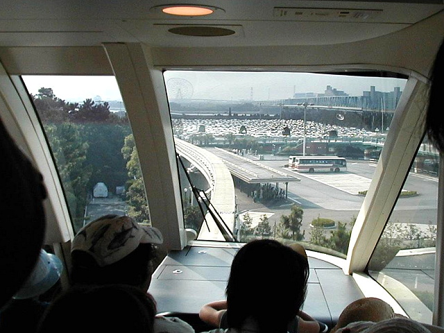 リゾートライナー先頭部