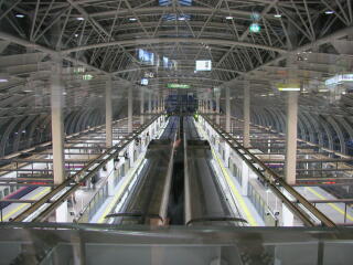 ���ˉw�V�����z�[��