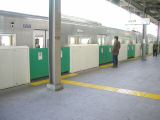 �z�[���h�A