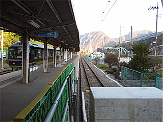 1�Ԑ��z�[��