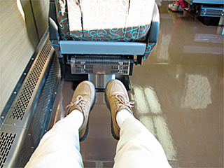 2���Ԃ̍��Ȃő���L�΂�