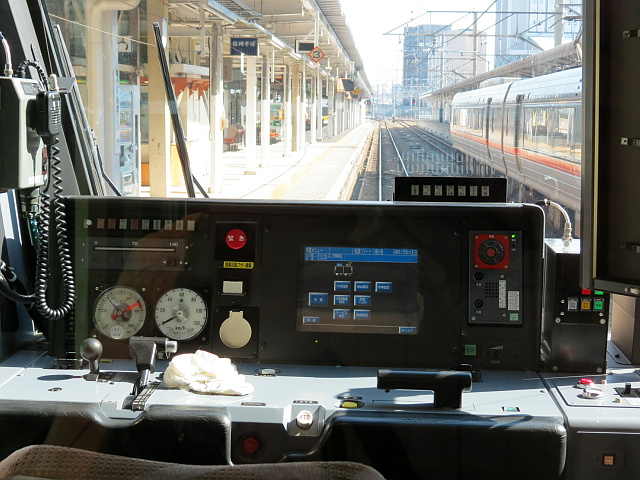 HB-300系気動車の運転台