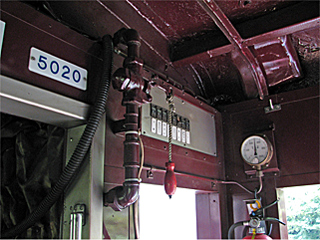 �g���b�R�ԗ��̎Ԓ[��