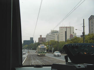 �s������