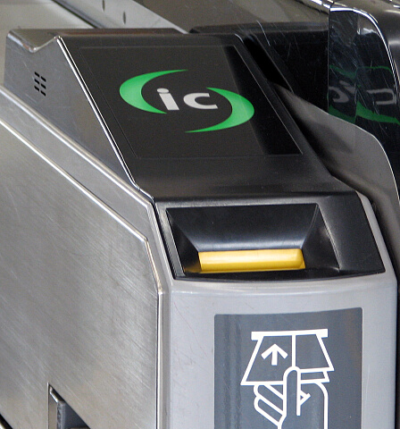 �������D�@TOICA���[�_�[/���C�^�[