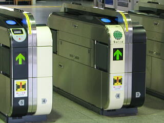 Suica��p�������D�@�iR/W�V�^�C�v�j