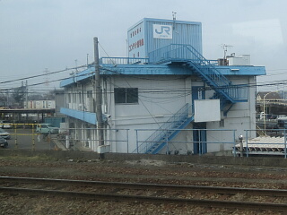 �V���ݕ��^�[�~�i���w