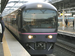 485�n�����~�d�ԁu�؁v