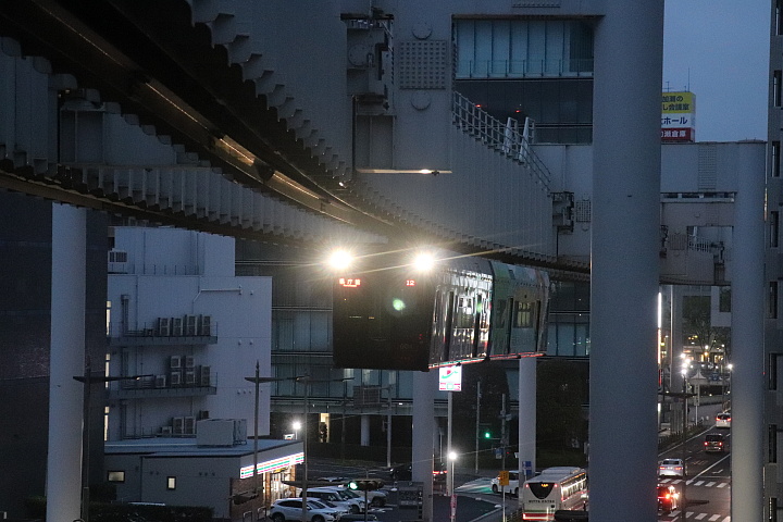 千葉都市モノレール0形電車