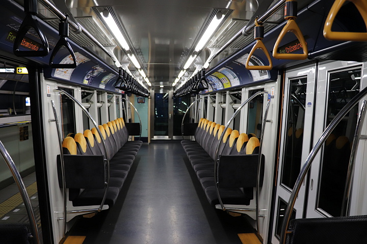 千葉都市モノレール0形電車