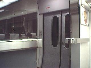 �q�Ȃ��猩����~���i�h�A�j