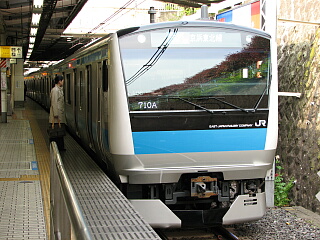 E233�n1000�ԑ�d��