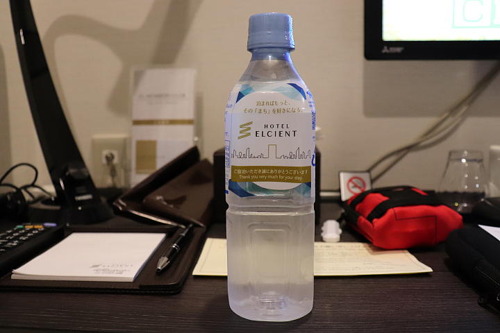 無料サービスの水