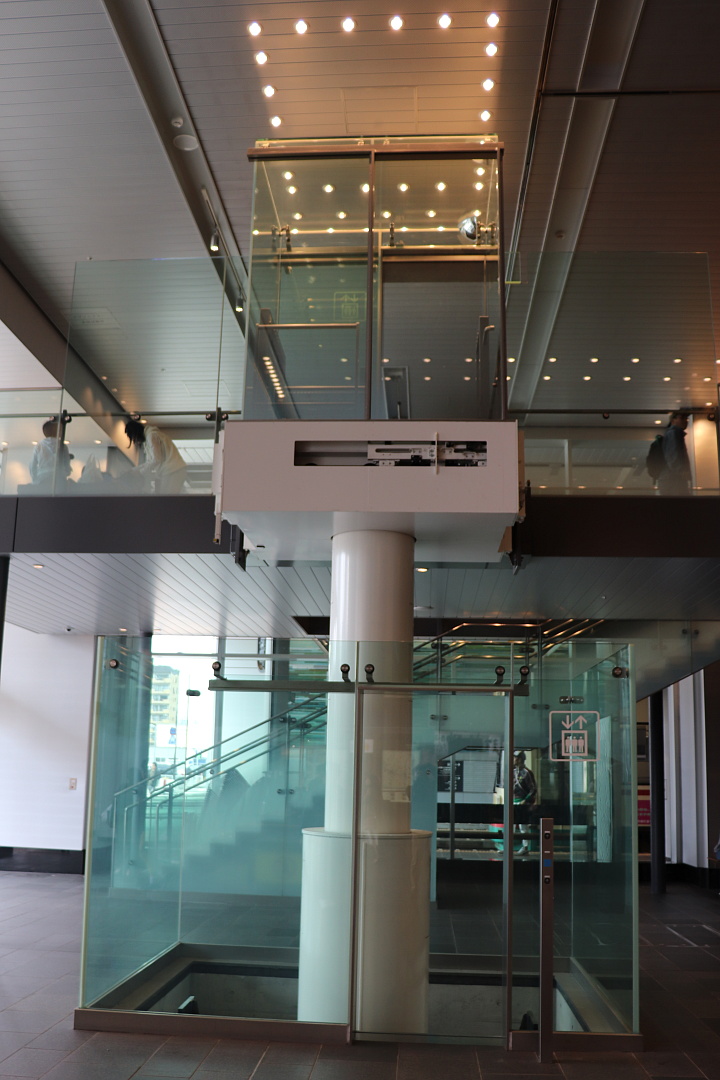 テレスコフレーム方式エレベーター