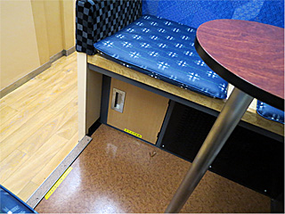 2���ԃ{�b�N�X�V�[�g�̃X���b�p����