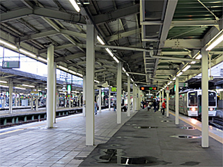 ���w2�E4�Ԑ��z�[��