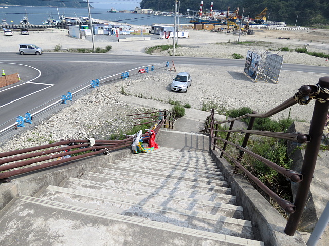 ��̉�ꂽ�K�i