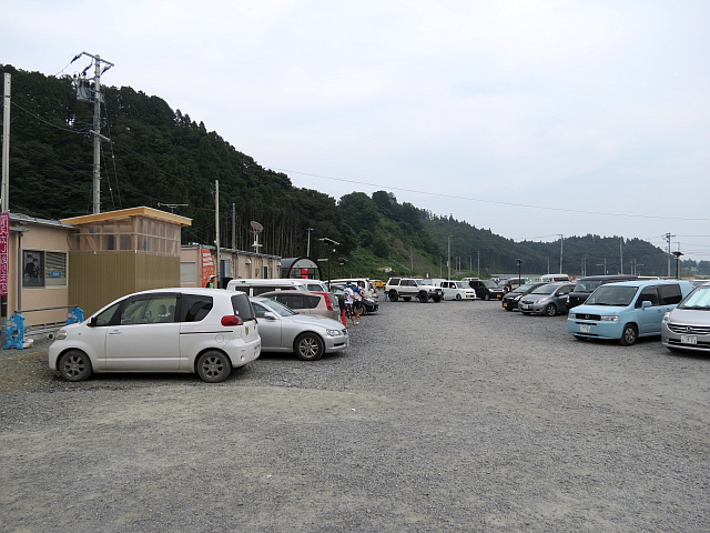 南三陸さんさん商店街駐車場