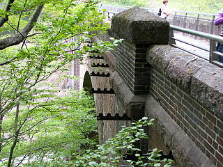 ���b�N���[�����ė��p�����P�[�u����