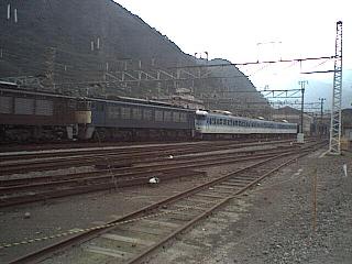 115�n���ʓd��