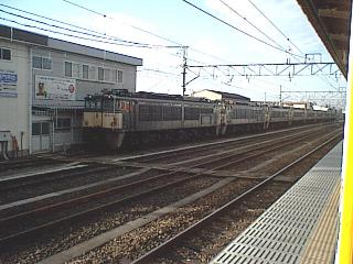 �p�ԂɂȂ���EF63�`�d�C�@�֎�